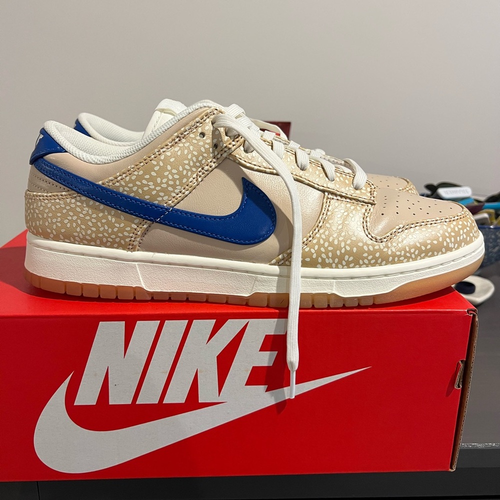 Nike Beige and Blue Sneakers